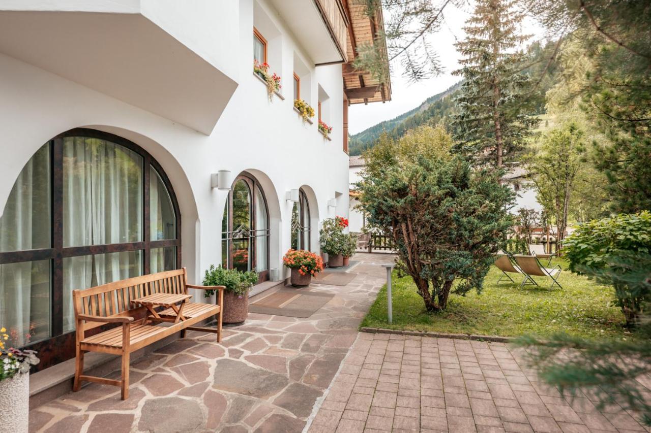 Villa Moroder 奥蒂塞伊 外观 照片