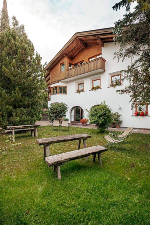 Villa Moroder 奥蒂塞伊 外观 照片